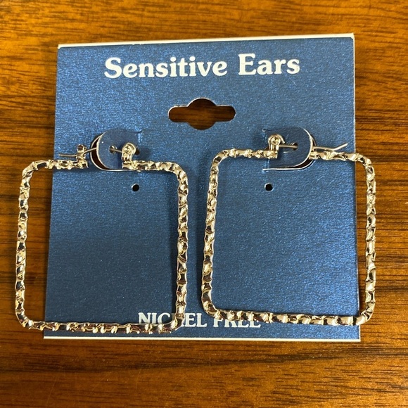 Jewelry - Silver Squared Earrings NWOT